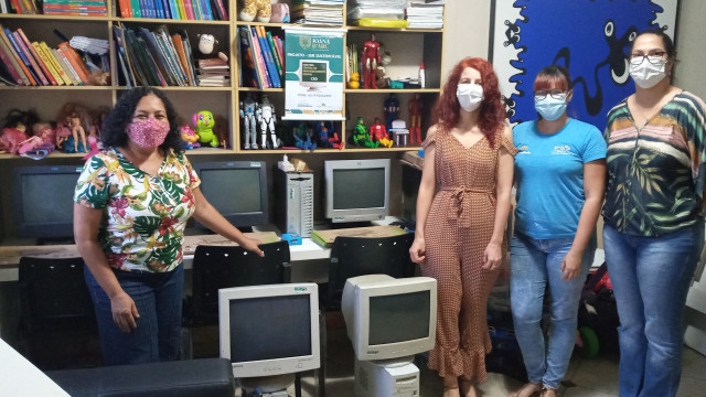 Construção de novos laboratórios de informática nas comunidades - Instituto Joana D'arc - Cuiabá/ MT